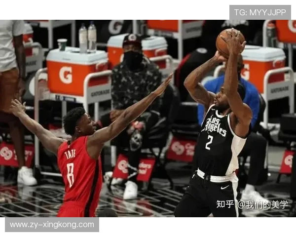 巴恩斯突破造空间，猛龙外线接连接管比赛